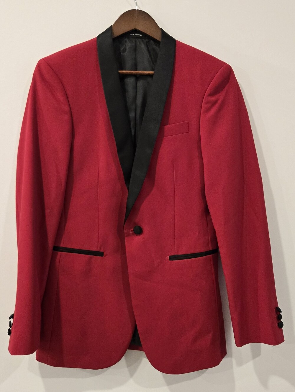 Egara Slim Fit Red Tuxedo Dinner Suit Jacket Sz 32 R Shawl Lapel